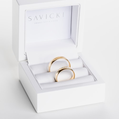 Obrączki ślubne: złote, półokrągłe, 5 mm